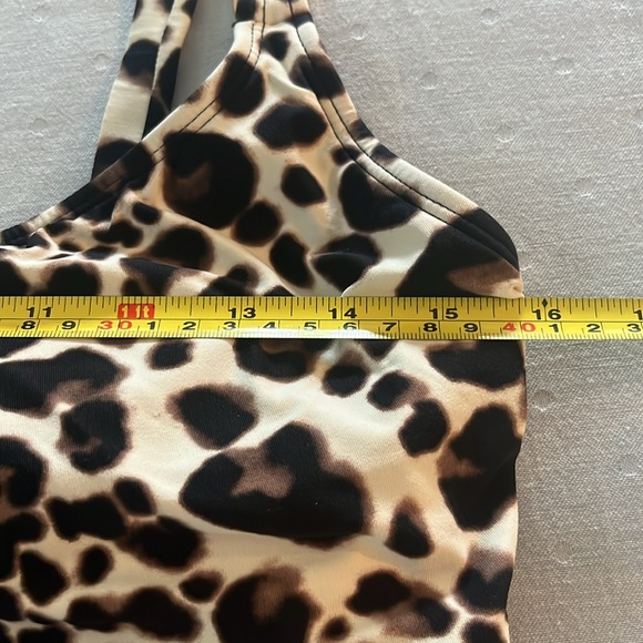 Liz Claiborne 2 Piece Bathing Suit - Picture 9 of 12